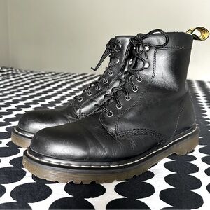 Men’s Dr. Martens Boots - Size 11